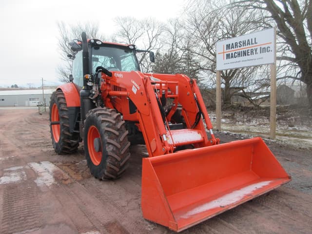 Image of Kubota M7.152 Deluxe equipment image 4