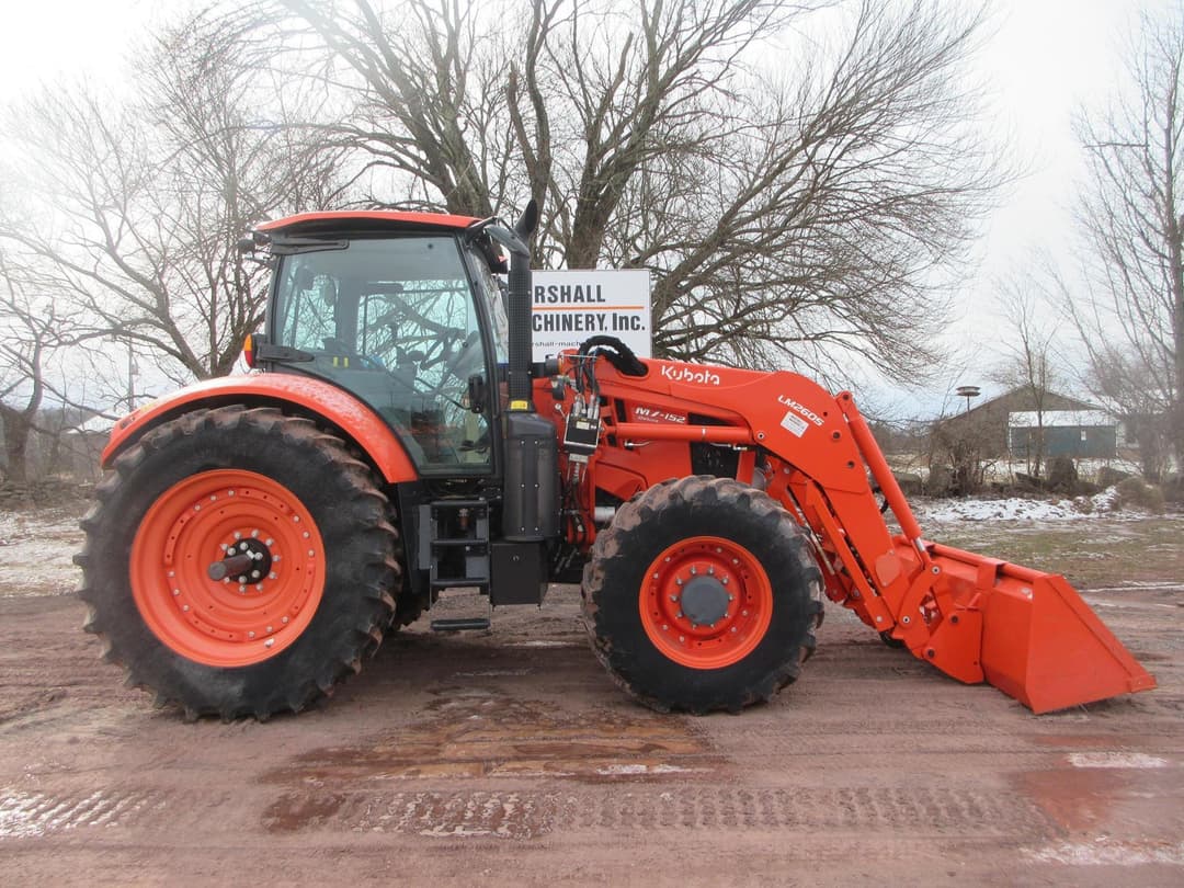 Image of Kubota M7.152 Deluxe Primary image