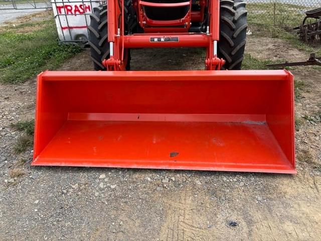 Image of Kubota M7060 equipment image 3