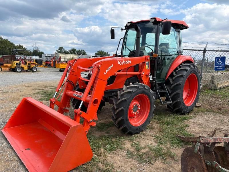 2022 Kubota M7060 Equipment Image0