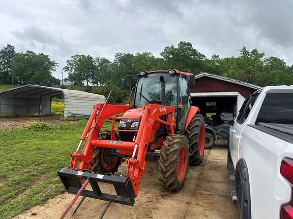 Image of Kubota M7060 equipment image 2