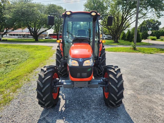 Image of Kubota M7060HDC equipment image 2