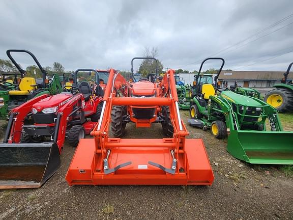 Image of Kubota MX5400 equipment image 2