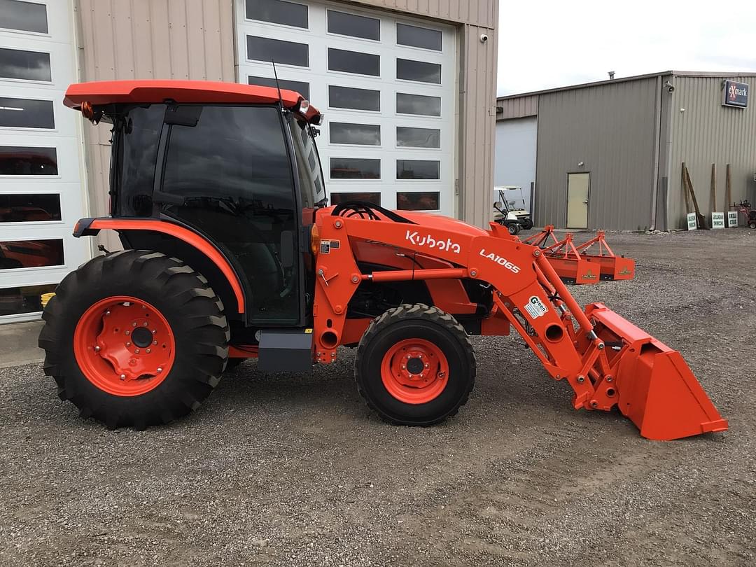 Image of Kubota MX5400 Primary image