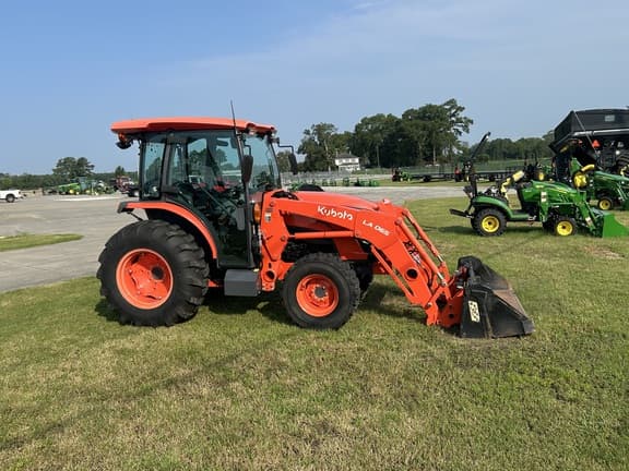Image of Kubota MX5400 equipment image 4