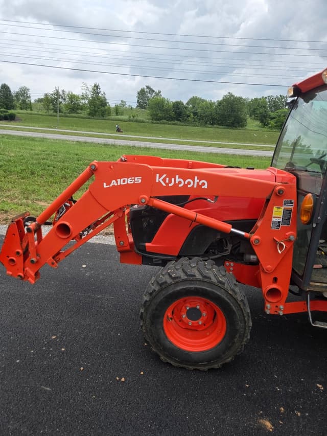 Image of Kubota MX6000 equipment image 1