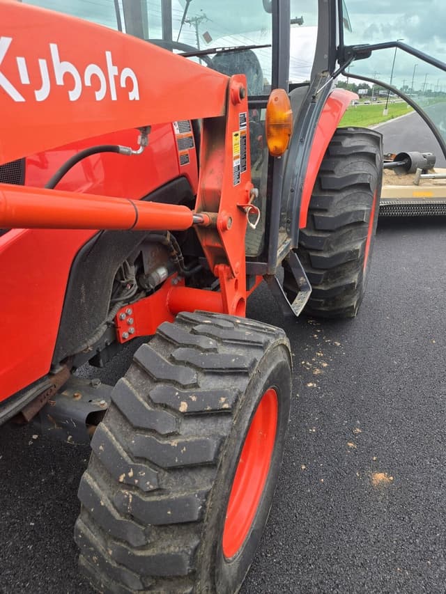 Image of Kubota MX6000 equipment image 2