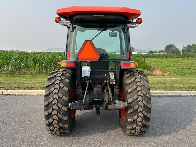 Image of Kubota MX6000 equipment image 3