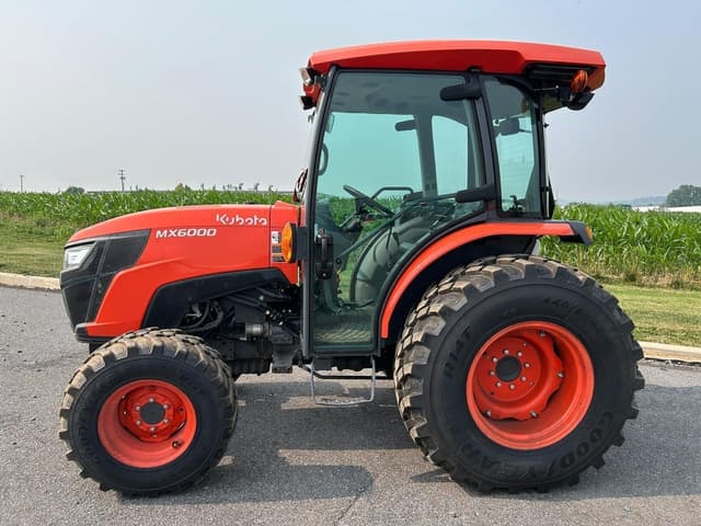 Image of Kubota MX6000 equipment image 1
