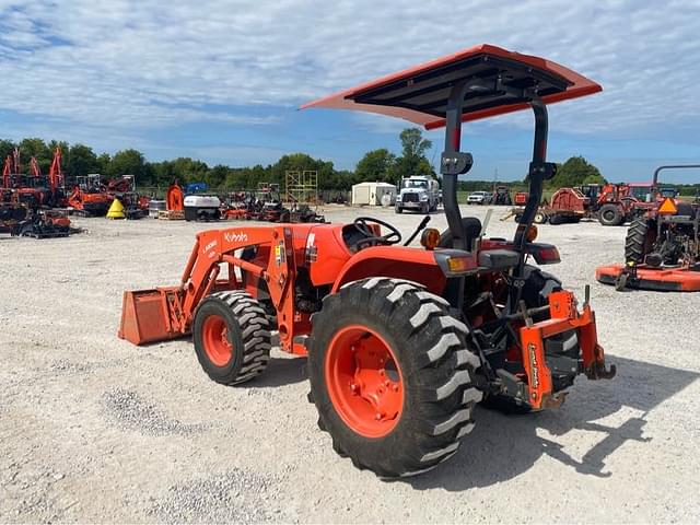 Image of Kubota MX6000 equipment image 4