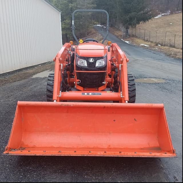 Image of Kubota MX6000HST equipment image 2