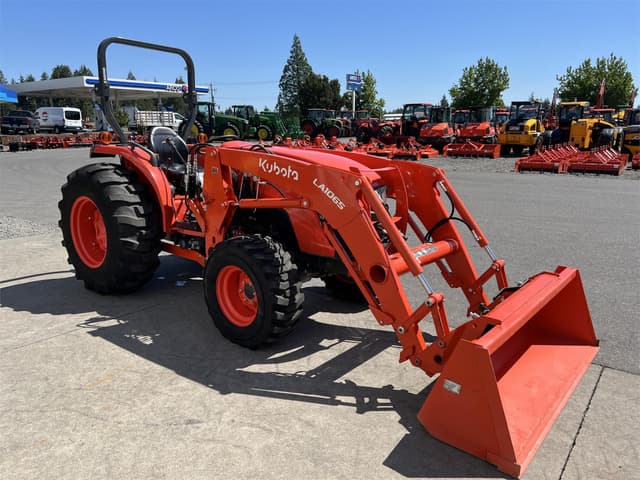 Image of Kubota MX6000 equipment image 4
