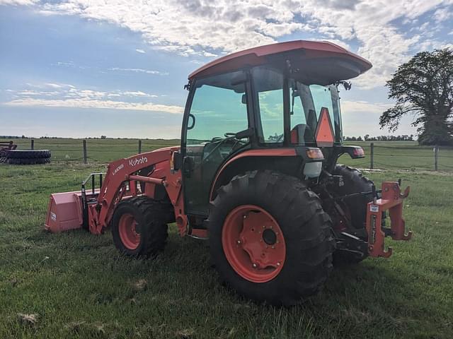 Image of Kubota MX6000HSTC equipment image 3