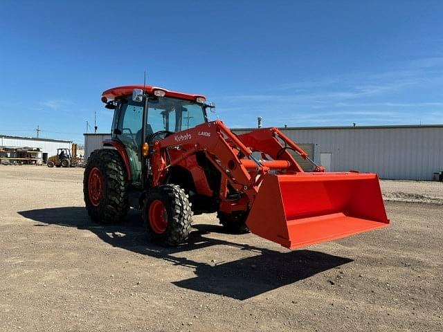 Image of Kubota MX6000 equipment image 2