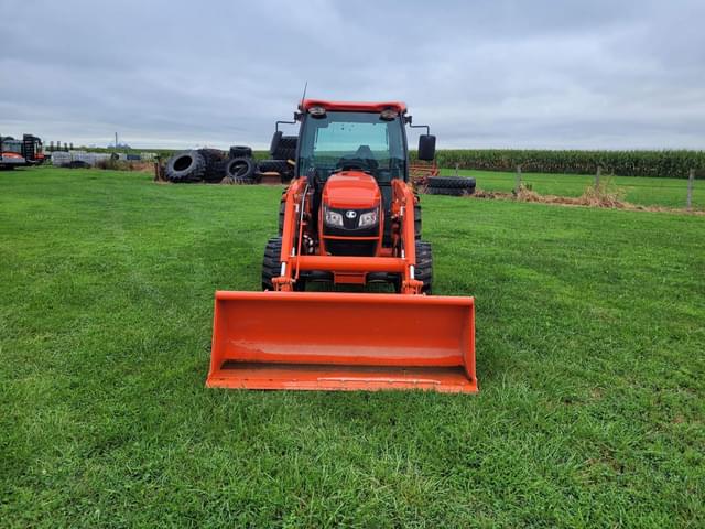 Image of Kubota MX6000HSTC equipment image 2