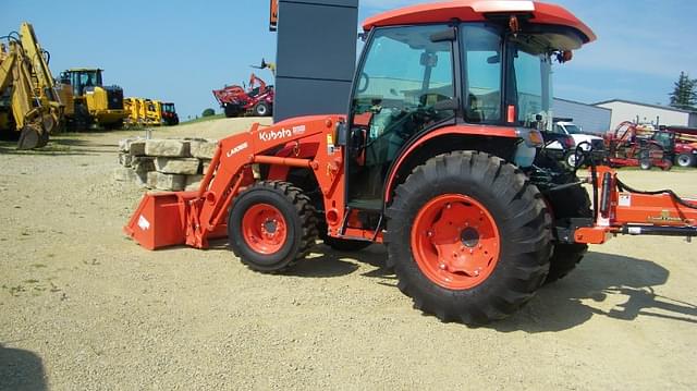 Image of Kubota MX6000 equipment image 1