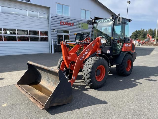 Image of Kubota R640 equipment image 1