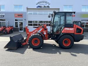 2022 Kubota R640 Image