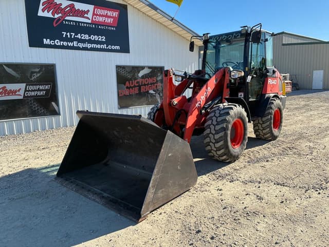 Image of Kubota R640 equipment image 1