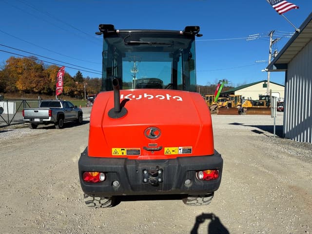 Image of Kubota R640 equipment image 3