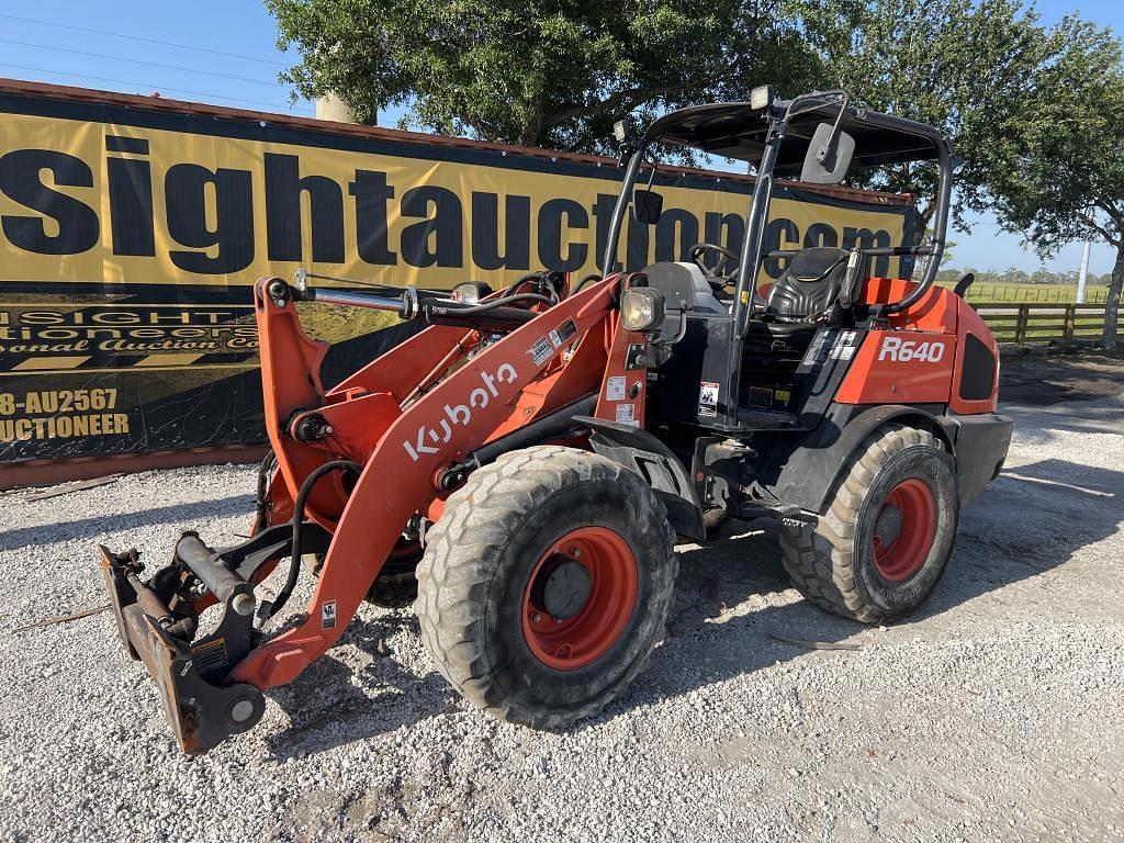 Image of Kubota R640 Primary image