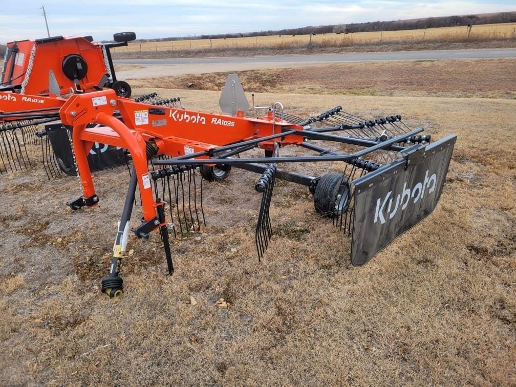 2022 Kubota RA1035 Equipment Image0