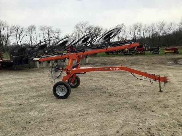 Image of Kubota RA110CR equipment image 4
