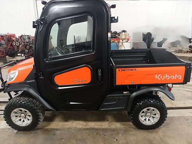 Image of Kubota RTV-X1100C equipment image 4