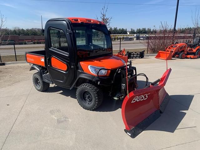 Image of Kubota RTV-X1100C equipment image 3