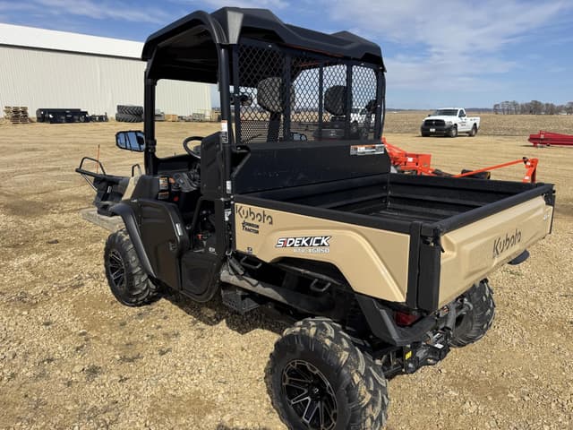 Image of Kubota RTV-XG850 equipment image 4