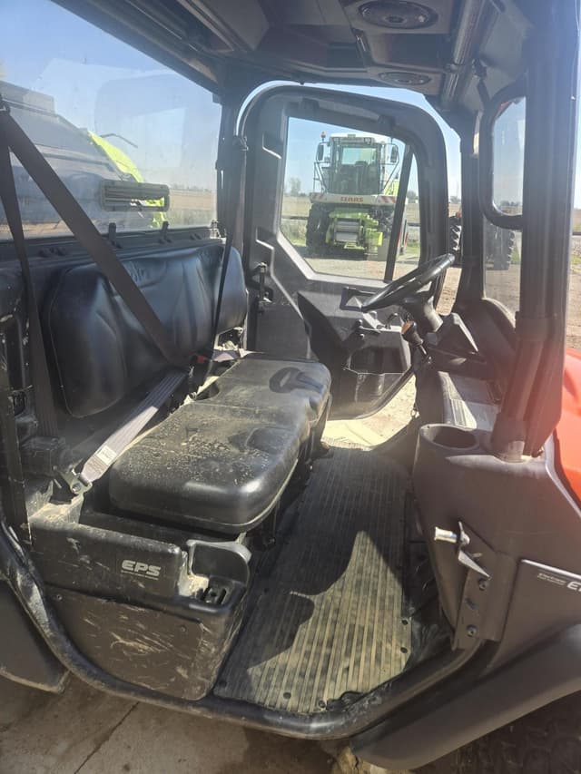 Image of Kubota RTV-XG850 equipment image 2
