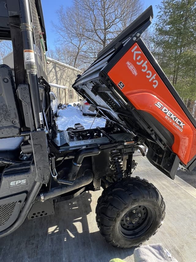 Image of Kubota RTV-XG850 equipment image 4