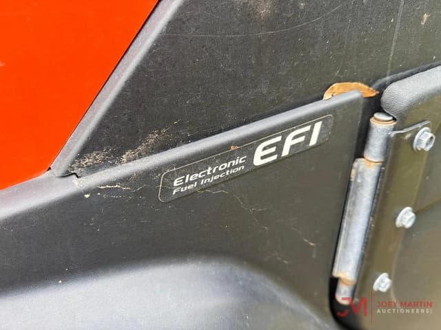 Image of Kubota RTV-XG850 equipment image 4