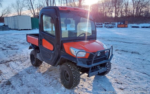Image of Kubota RTV-X1100C equipment image 3