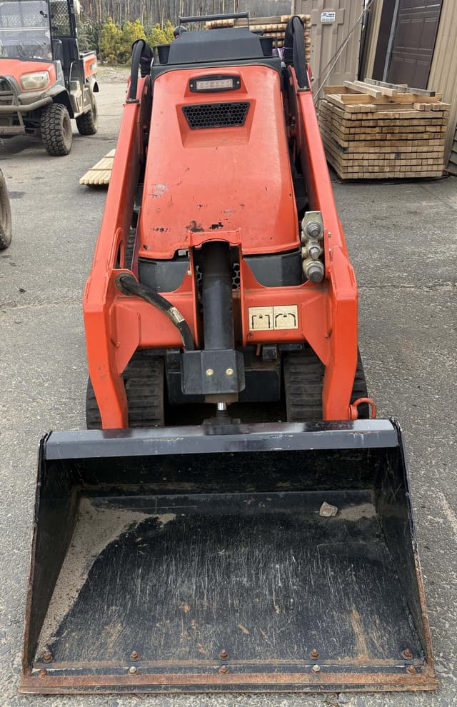 Image of Kubota SCL1000 equipment image 1