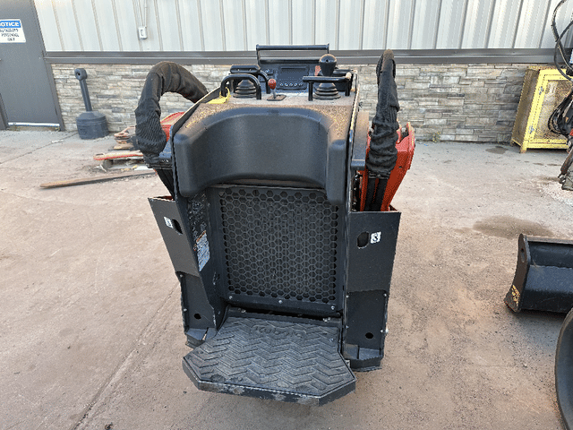 Image of Kubota SCL1000 equipment image 2