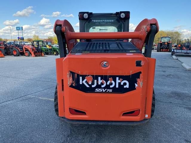 Image of Kubota SSV75 equipment image 4