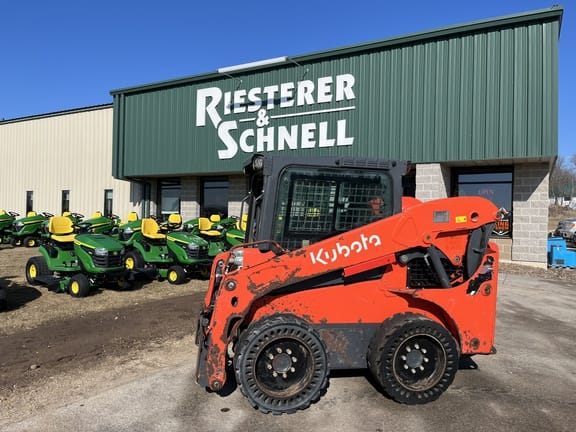 2022 Kubota SSV65 Equipment Image0
