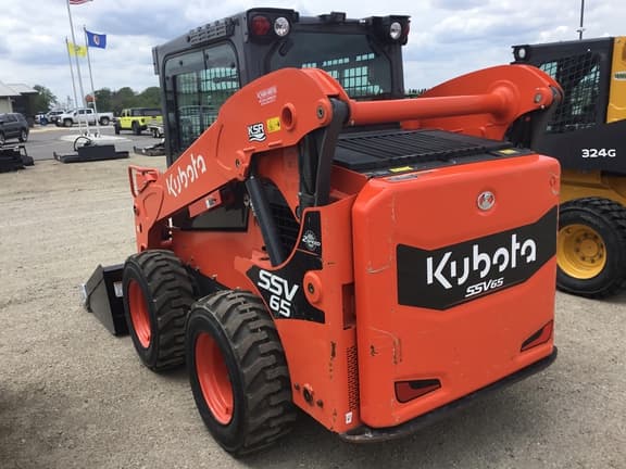 Image of Kubota SSV65 equipment image 4