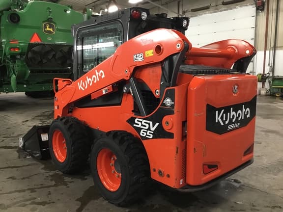 Image of Kubota SSV65 equipment image 4