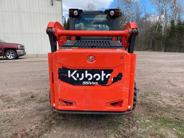 Image of Kubota SSV65 equipment image 3