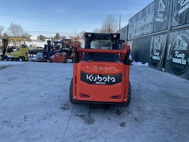 Image of Kubota SSV65 equipment image 2