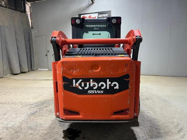 Image of Kubota SSV65 equipment image 3