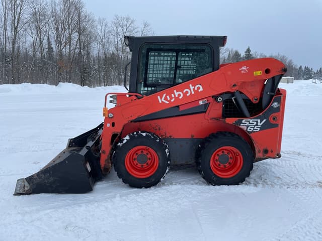 Image of Kubota SSV65 equipment image 1