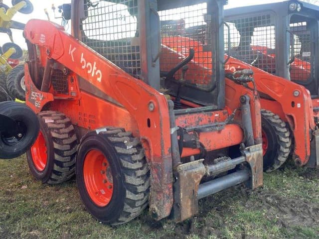 Image of Kubota SSV65HC equipment image 1