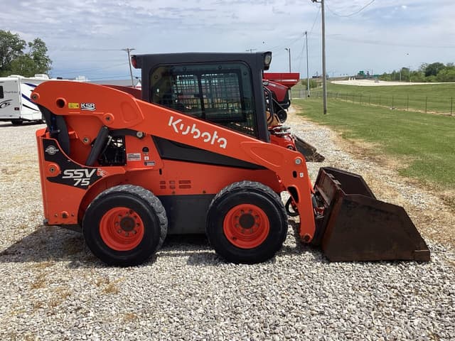 Image of Kubota SSV75 equipment image 1