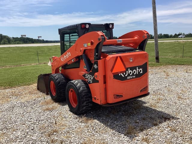 Image of Kubota SSV75 equipment image 4