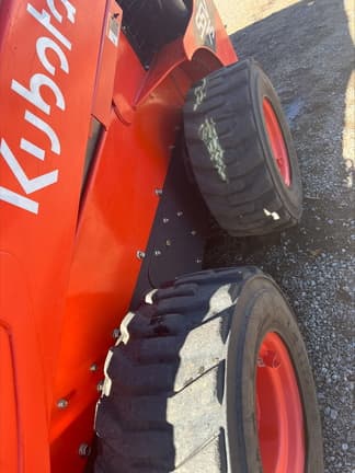 Image of Kubota SSV75 equipment image 3
