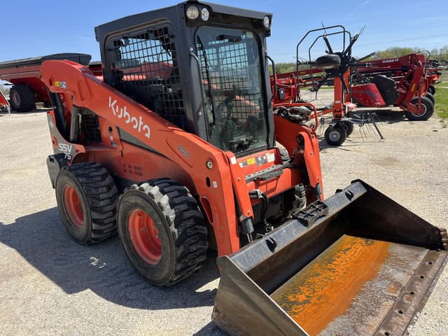 Image of Kubota SSV75 equipment image 1