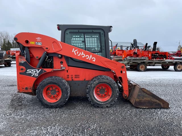 Image of Kubota SSV75 equipment image 3